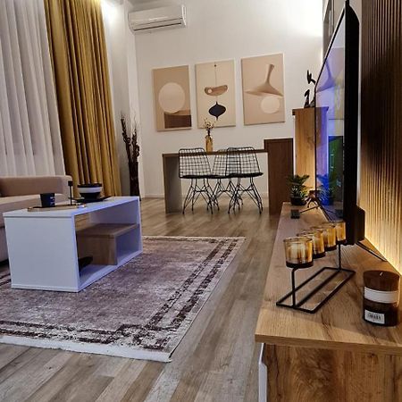 Luxury Apartment Tirana Eksteriør billede